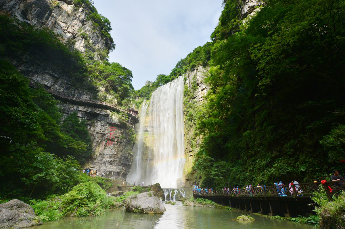 湖北第一、全國第四的三峽大瀑布